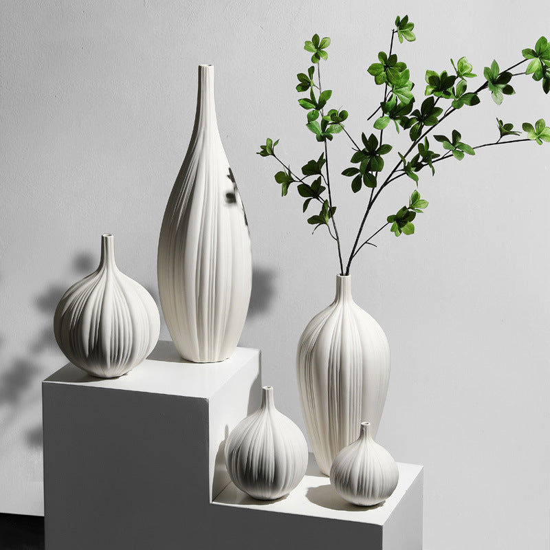 Rihana ceramic vase