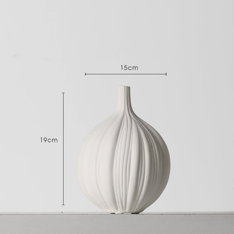 Rihana ceramic vase