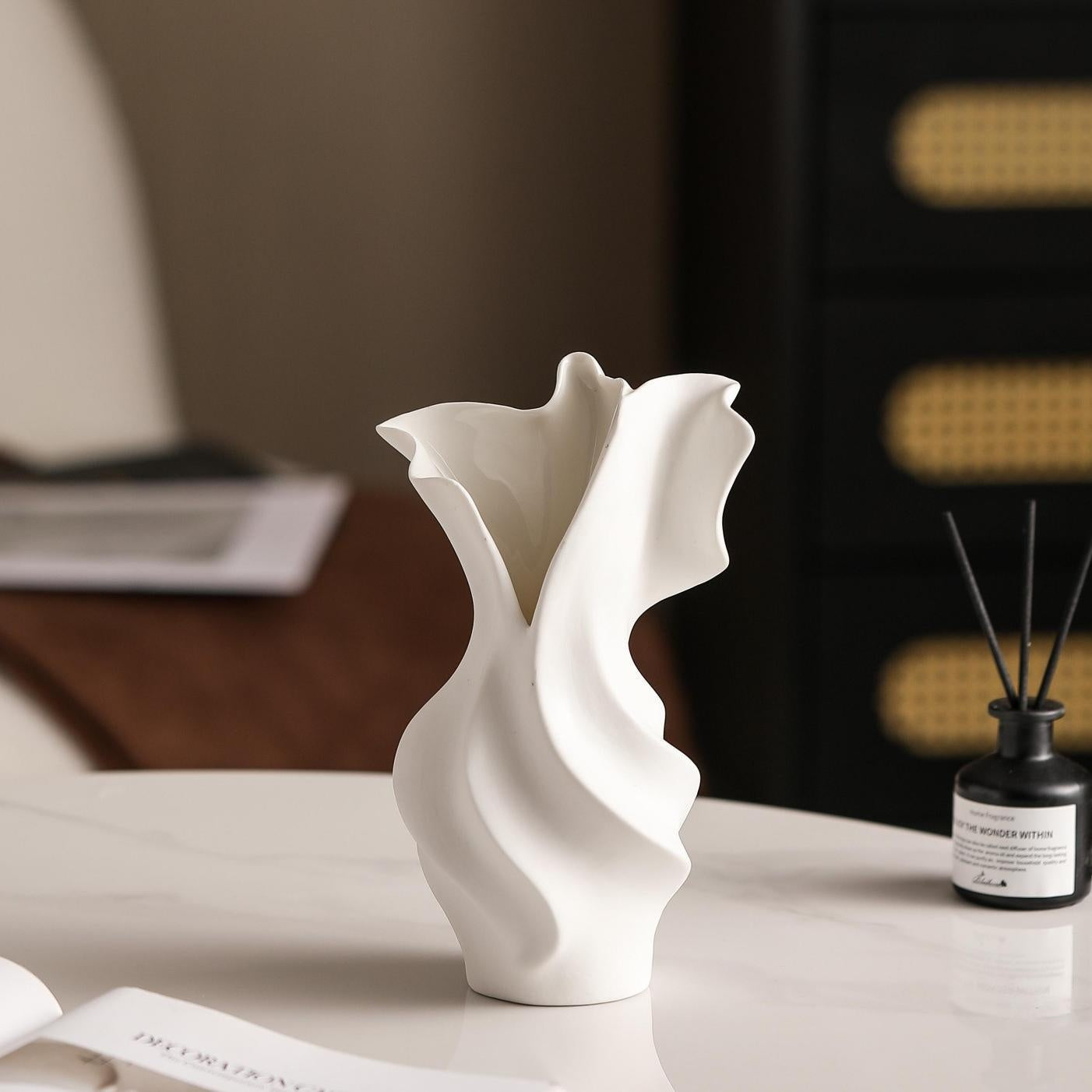 MooMM VA ceramic vase